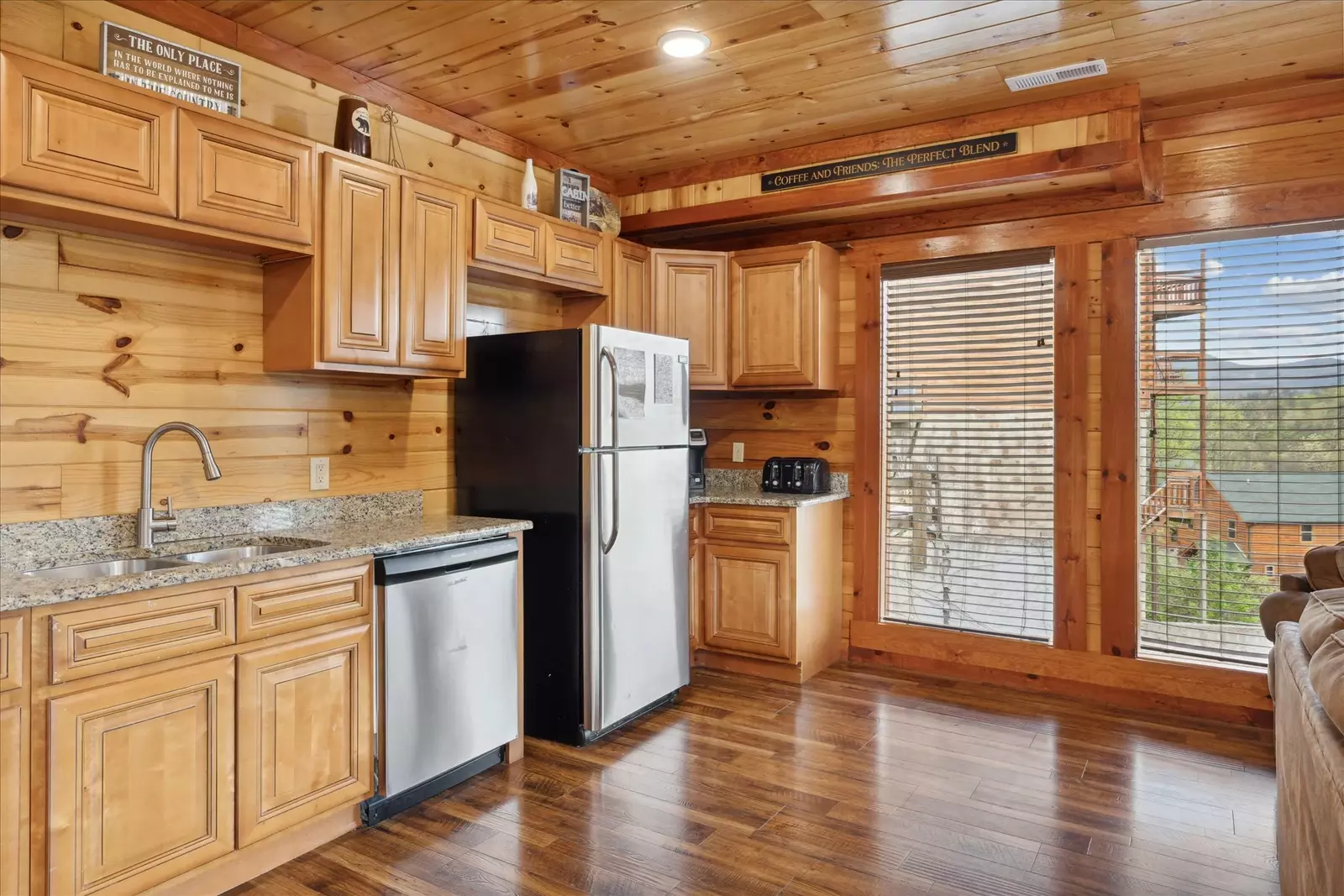 Property image, Interior, of Splash Mountain Lodge
