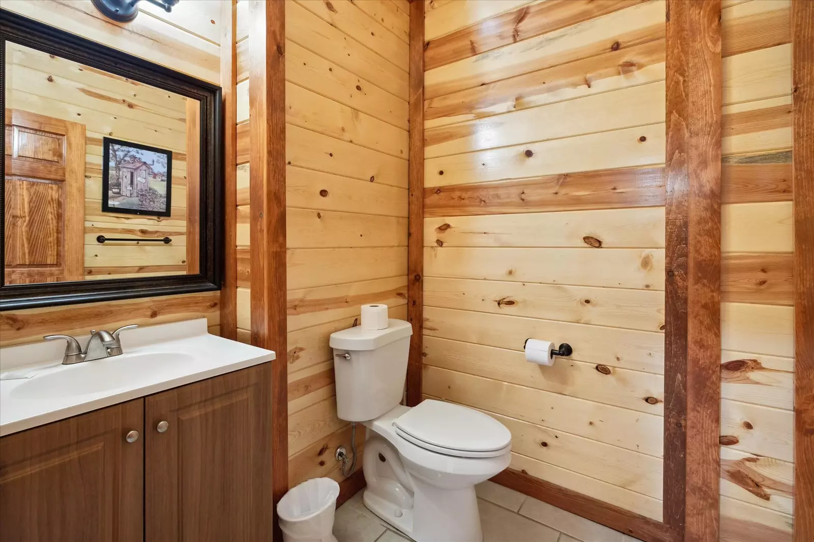 Property image, Interior, of Splash Mountain Lodge