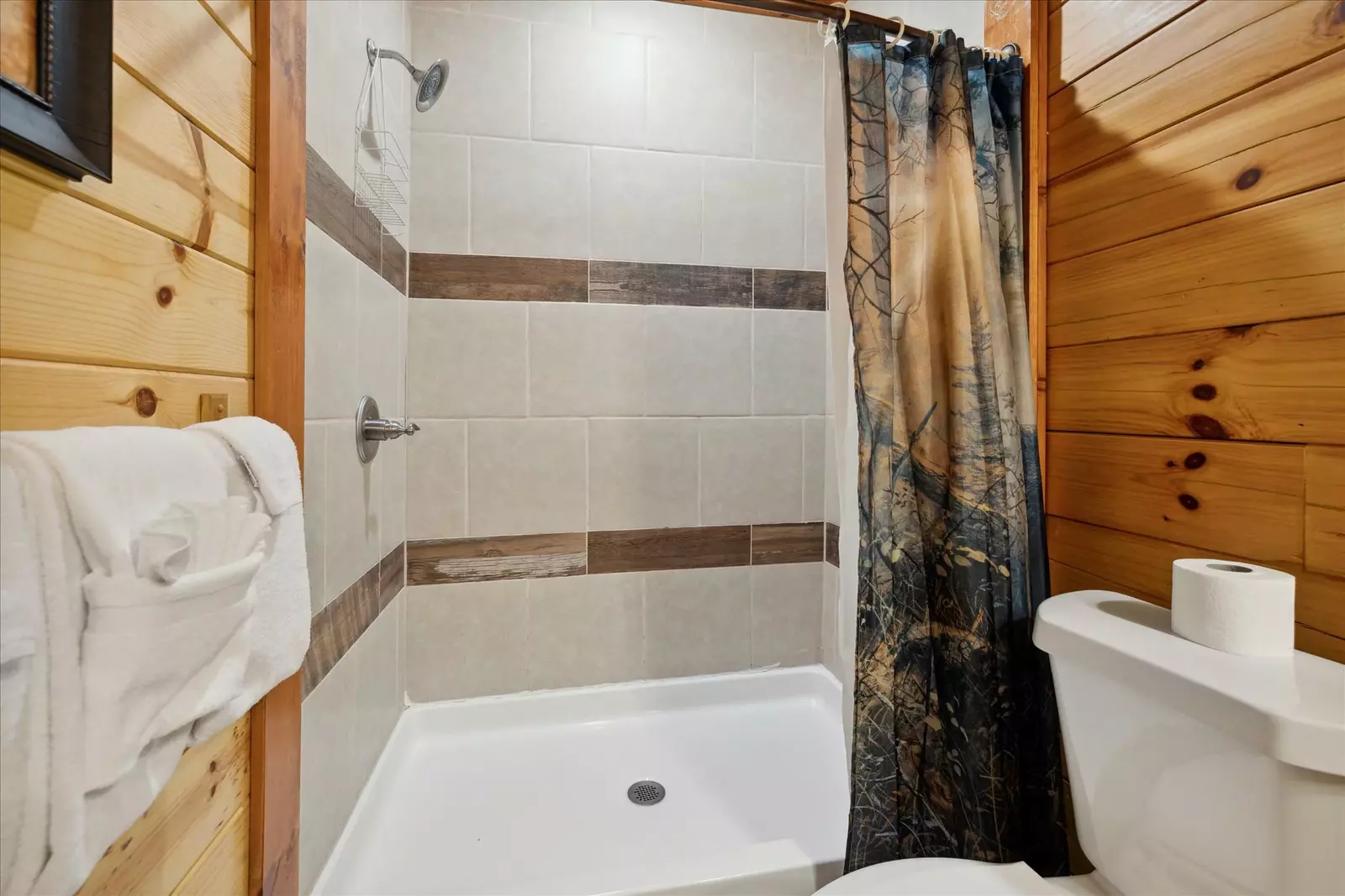 Property image, Interior, of Splash Mountain Lodge
