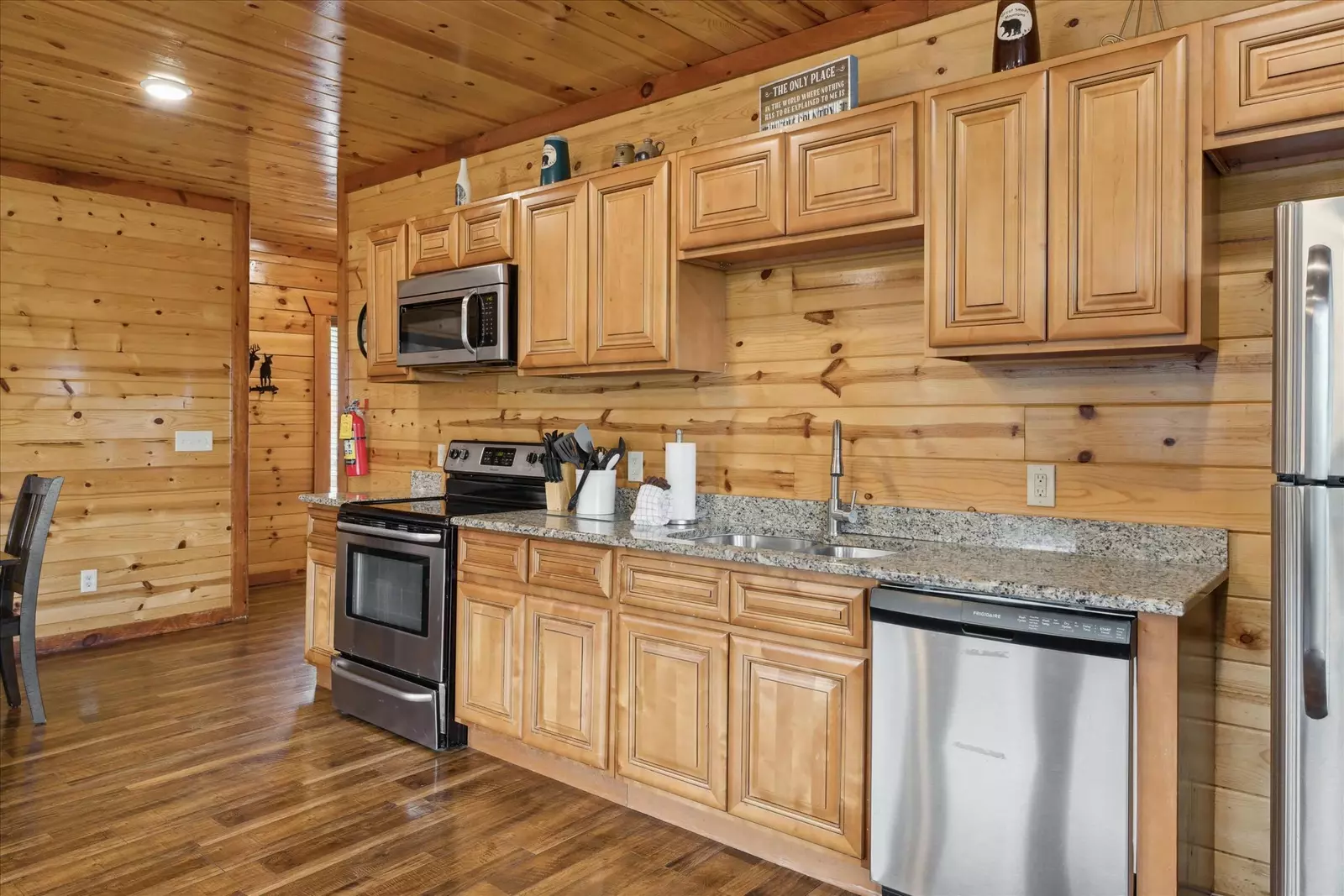 Property image, Interior, of Splash Mountain Lodge
