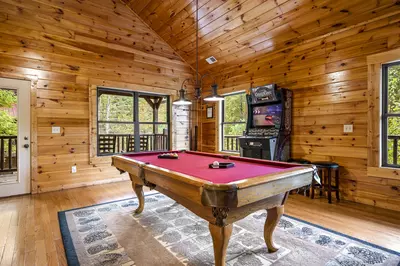 Property image, Interior, of A Smoky Hideaway