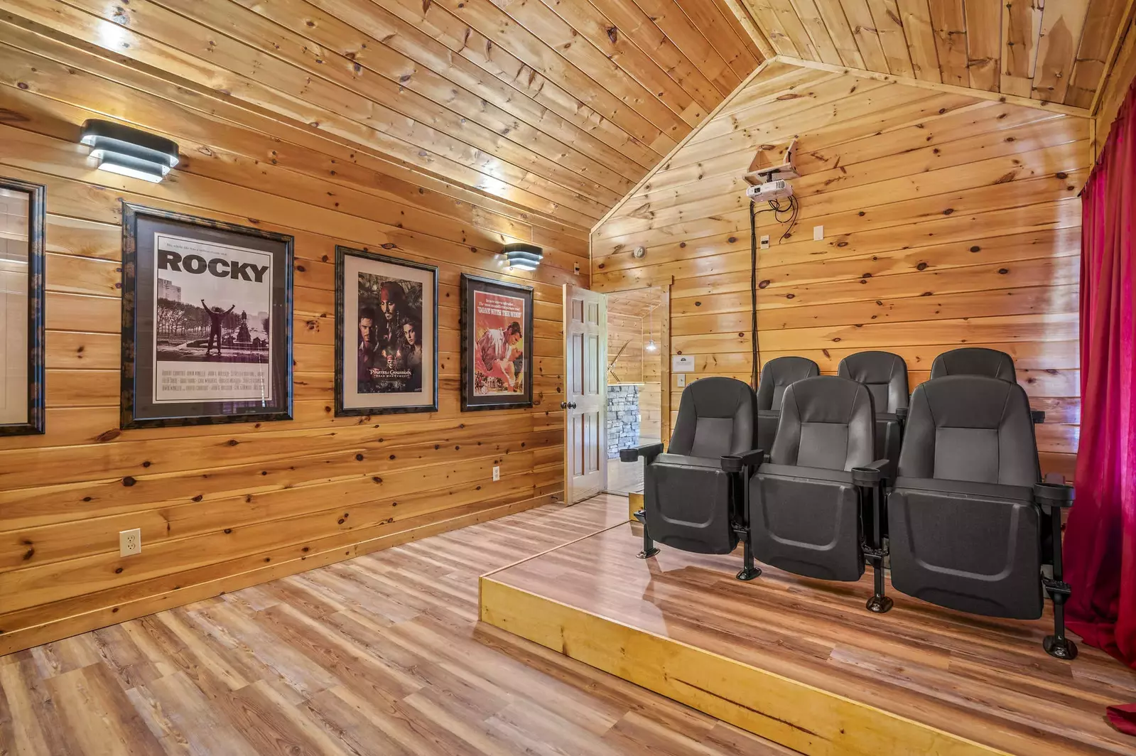 Property image, Interior, of A Smoky Hideaway