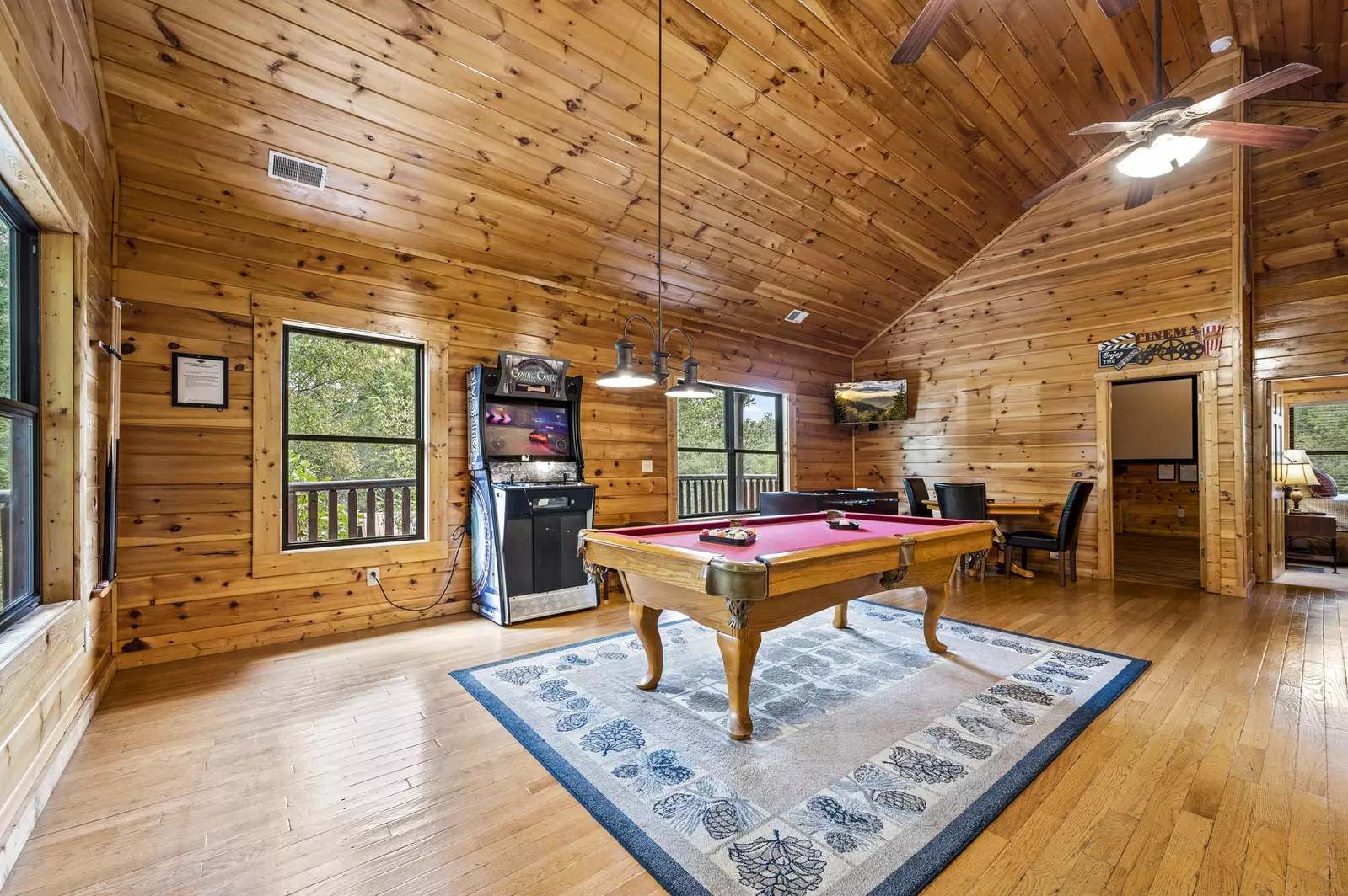 Property image, Interior, of A Smoky Hideaway