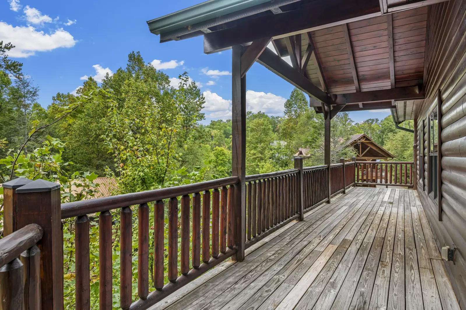 Property image, Interior, of A Smoky Hideaway