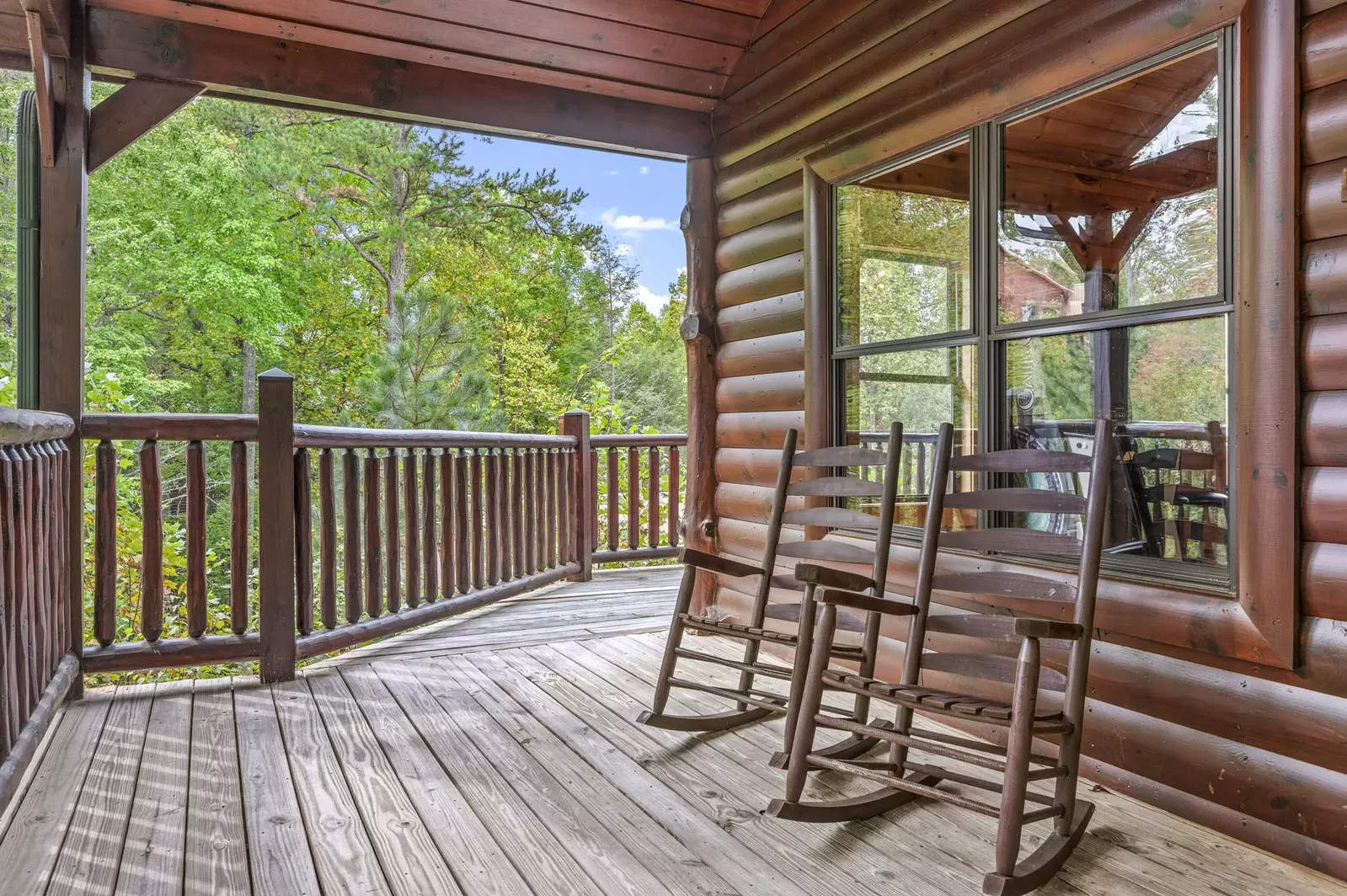 Property image, Interior, of A Smoky Hideaway