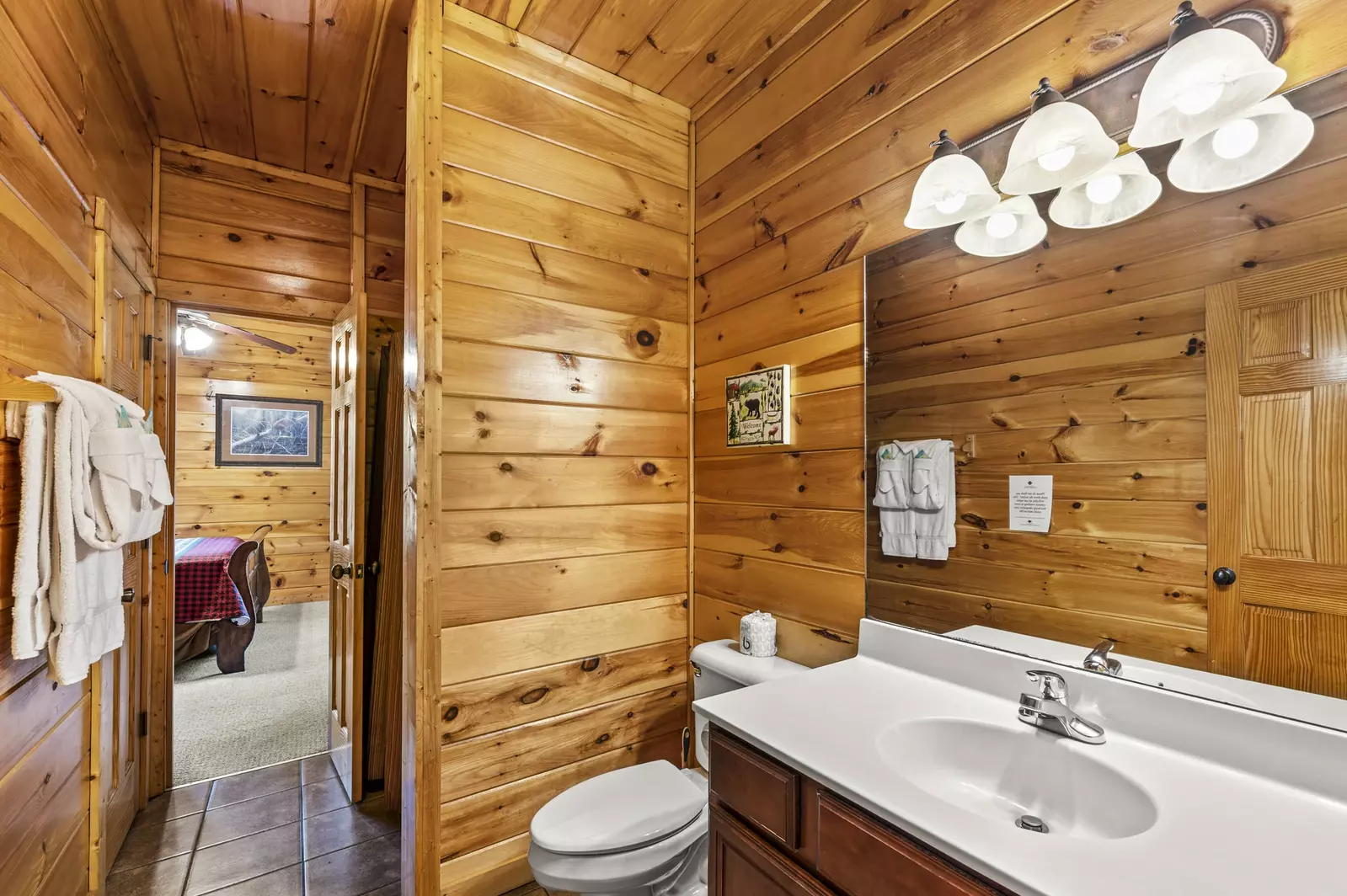 Property image, Interior, of A Smoky Hideaway