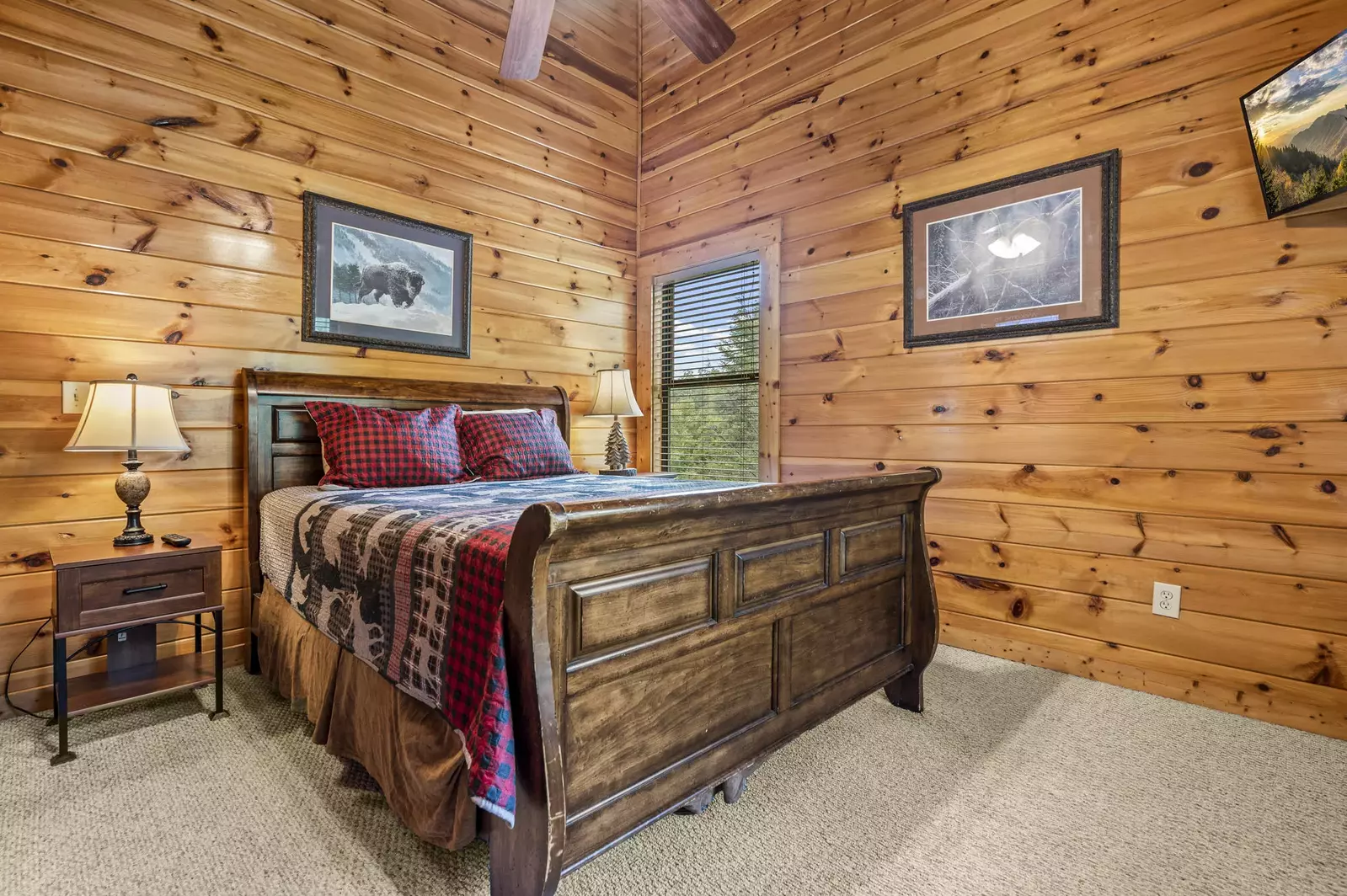 Property image, Interior, of A Smoky Hideaway