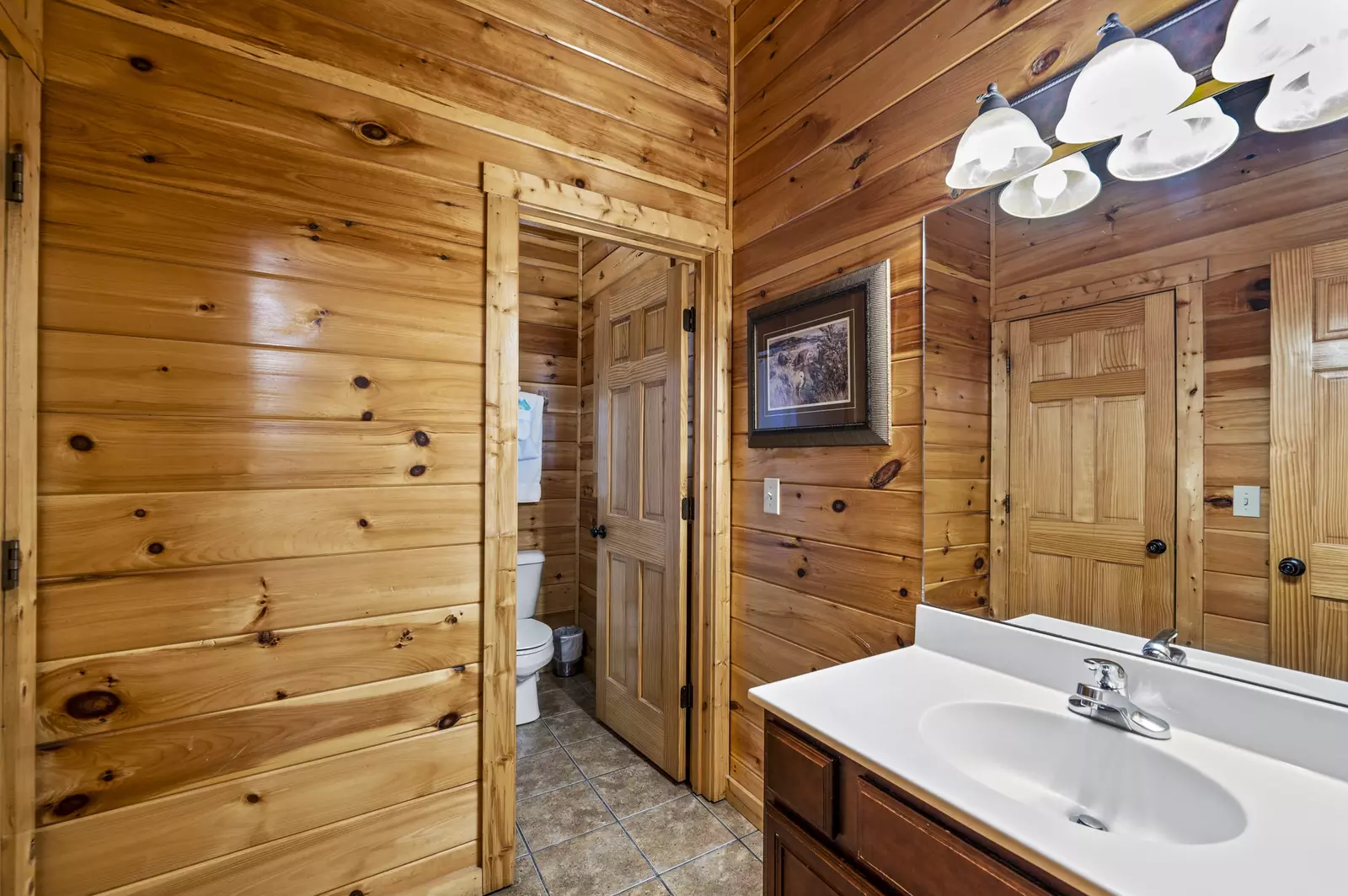 Property image, Interior, of A Smoky Hideaway