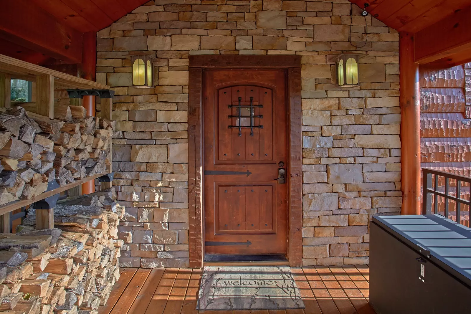 Property image, Interior, of Forever Young