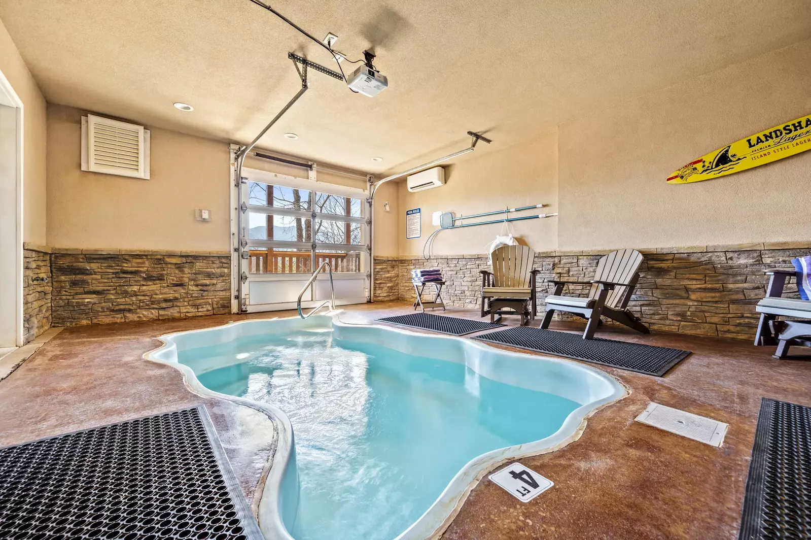 Property image, Interior, of Legends Pool Lodge