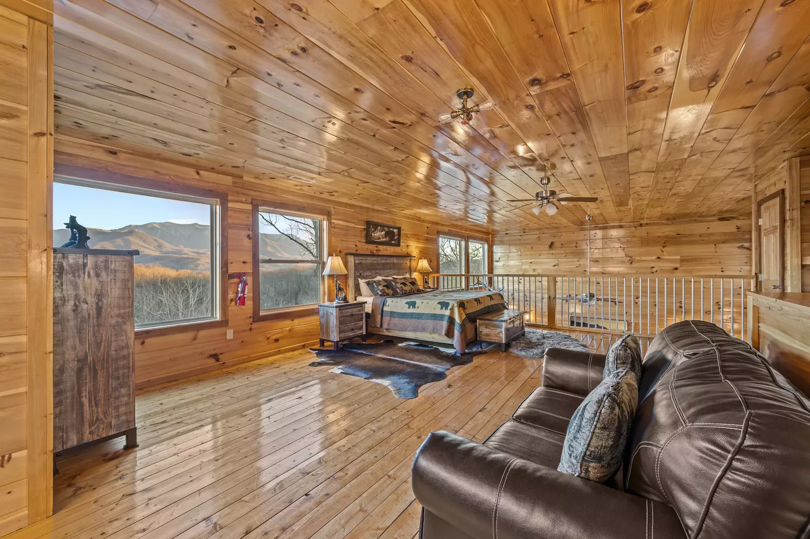 Property image, Interior, of Legends Pool Lodge