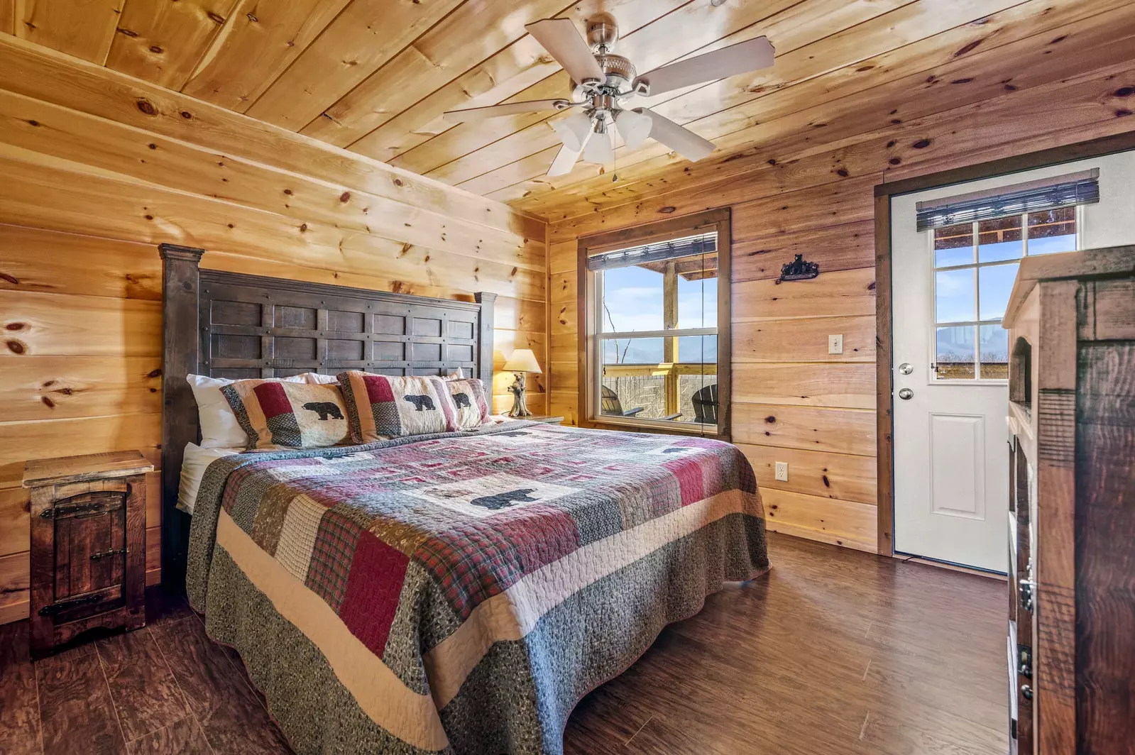 Property image, Interior, of Legends Pool Lodge