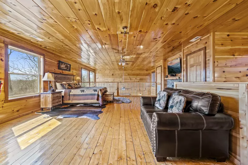 Property image, Interior, of Legends Pool Lodge