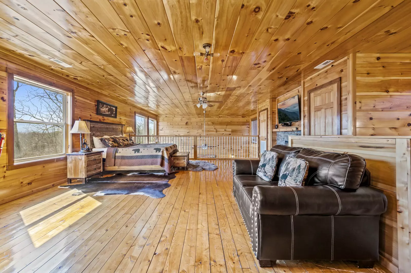 Property image, Interior, of Legends Pool Lodge