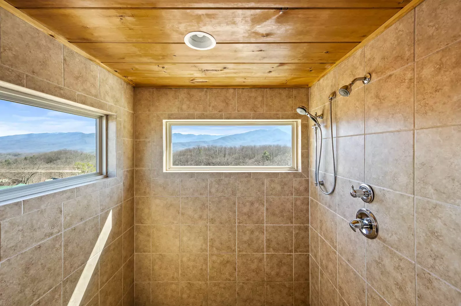 Property image, Interior, of Legends Pool Lodge