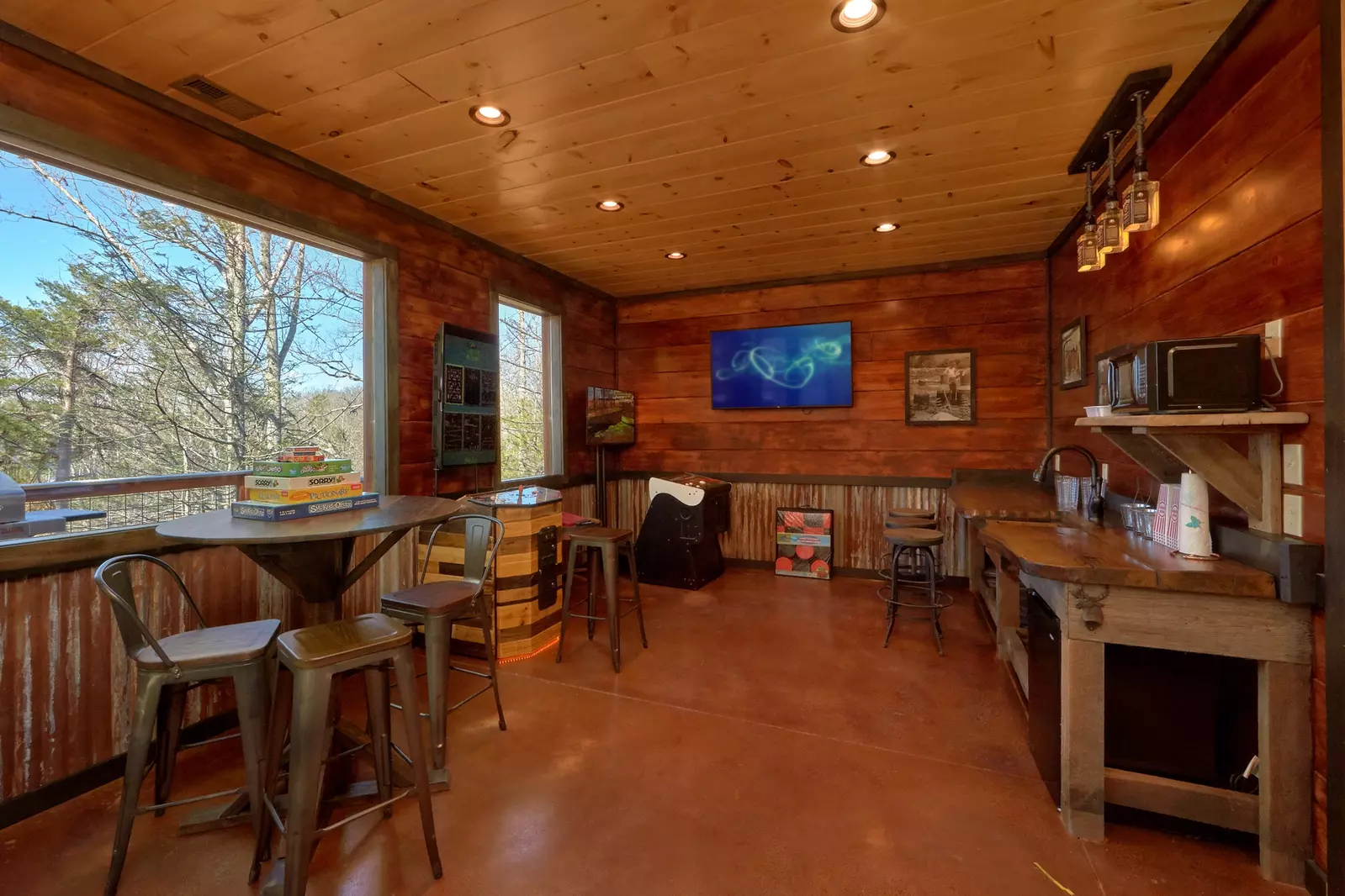Property image, Interior, of Copper Creek Lodge
