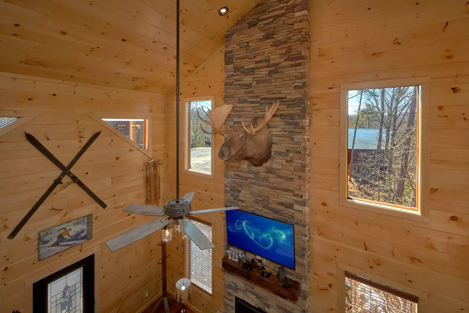 Property image, Interior, of Copper Creek Lodge