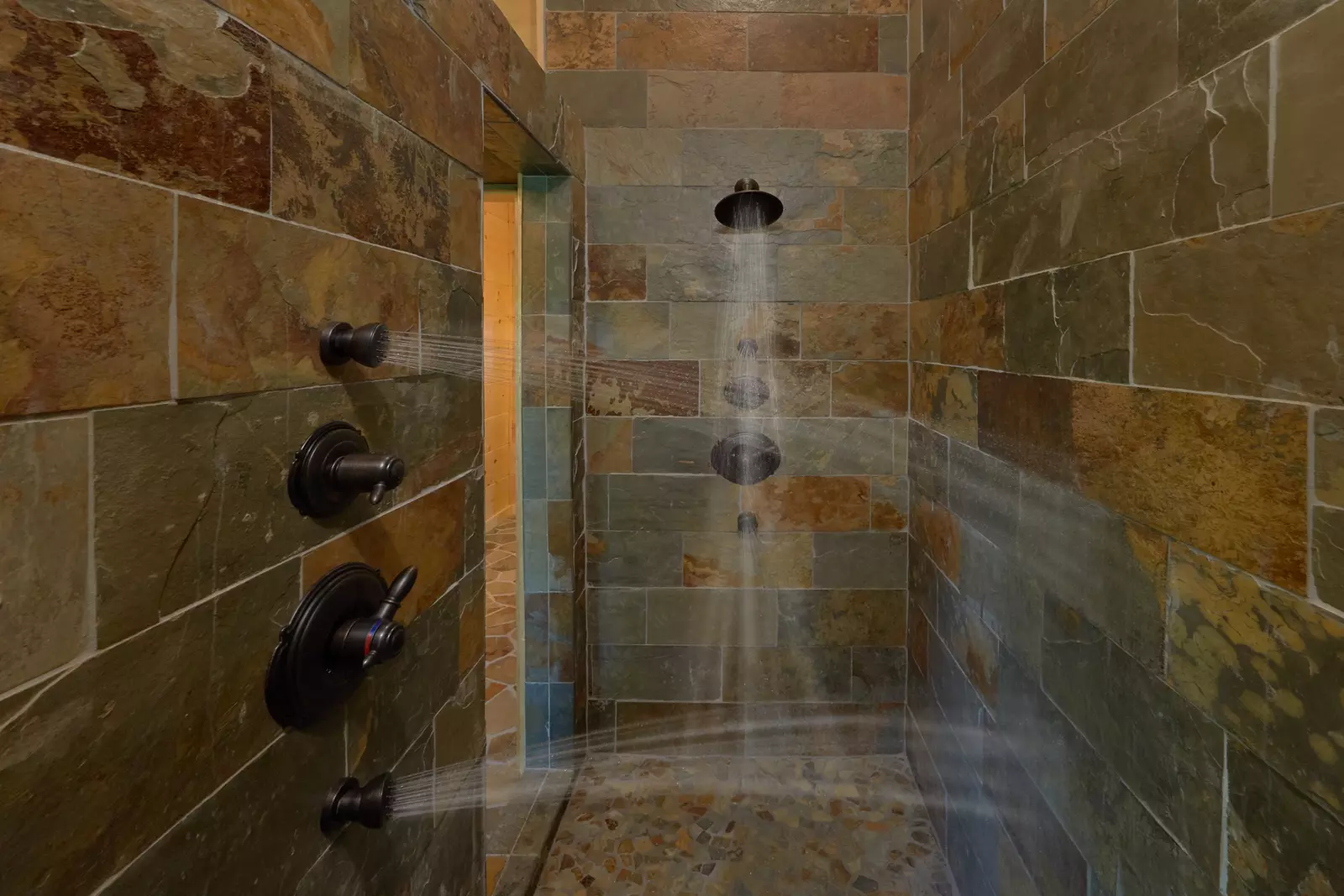 Property image, Interior, of Copper Creek Lodge