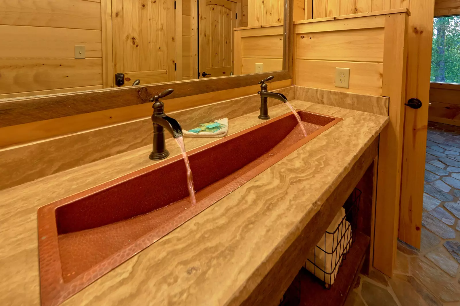 Property image, Interior, of Copper Creek Lodge