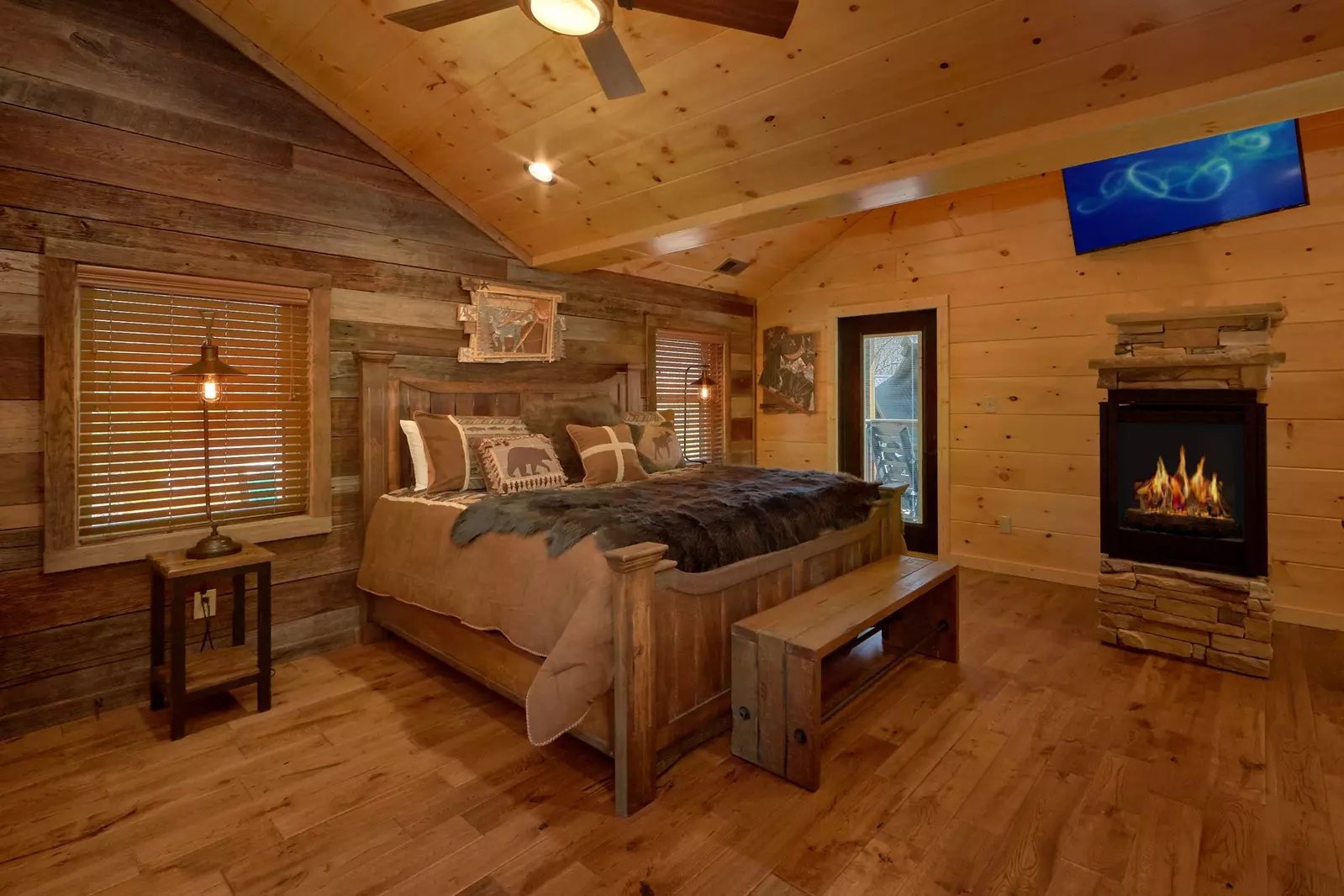 Property image, Interior, of Copper Creek Lodge