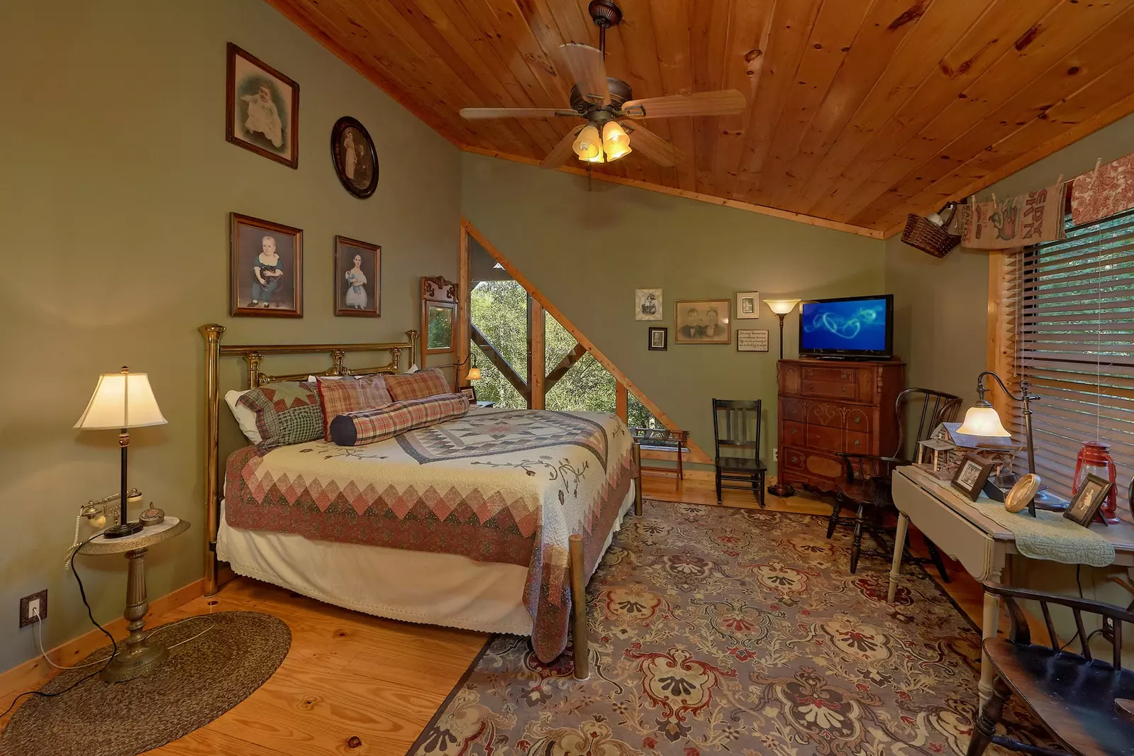 Property image, Interior, of Stonebrook Lodge