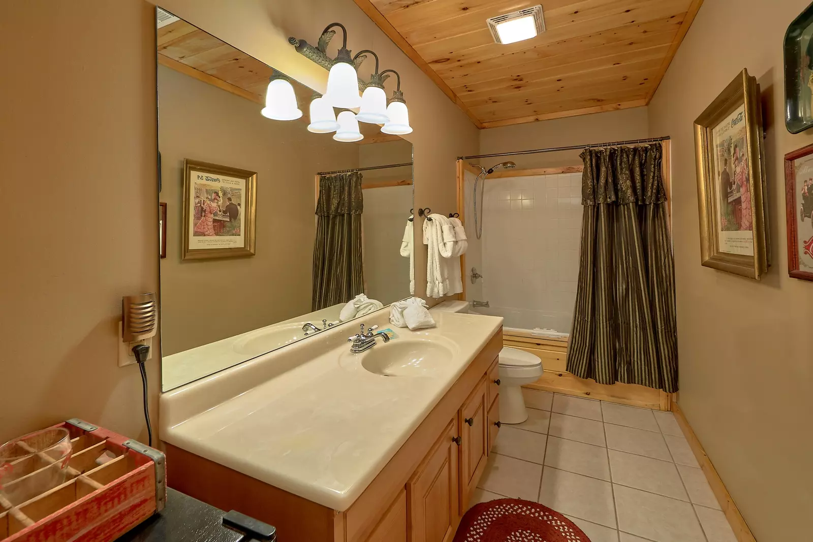 Property image, Interior, of Stonebrook Lodge