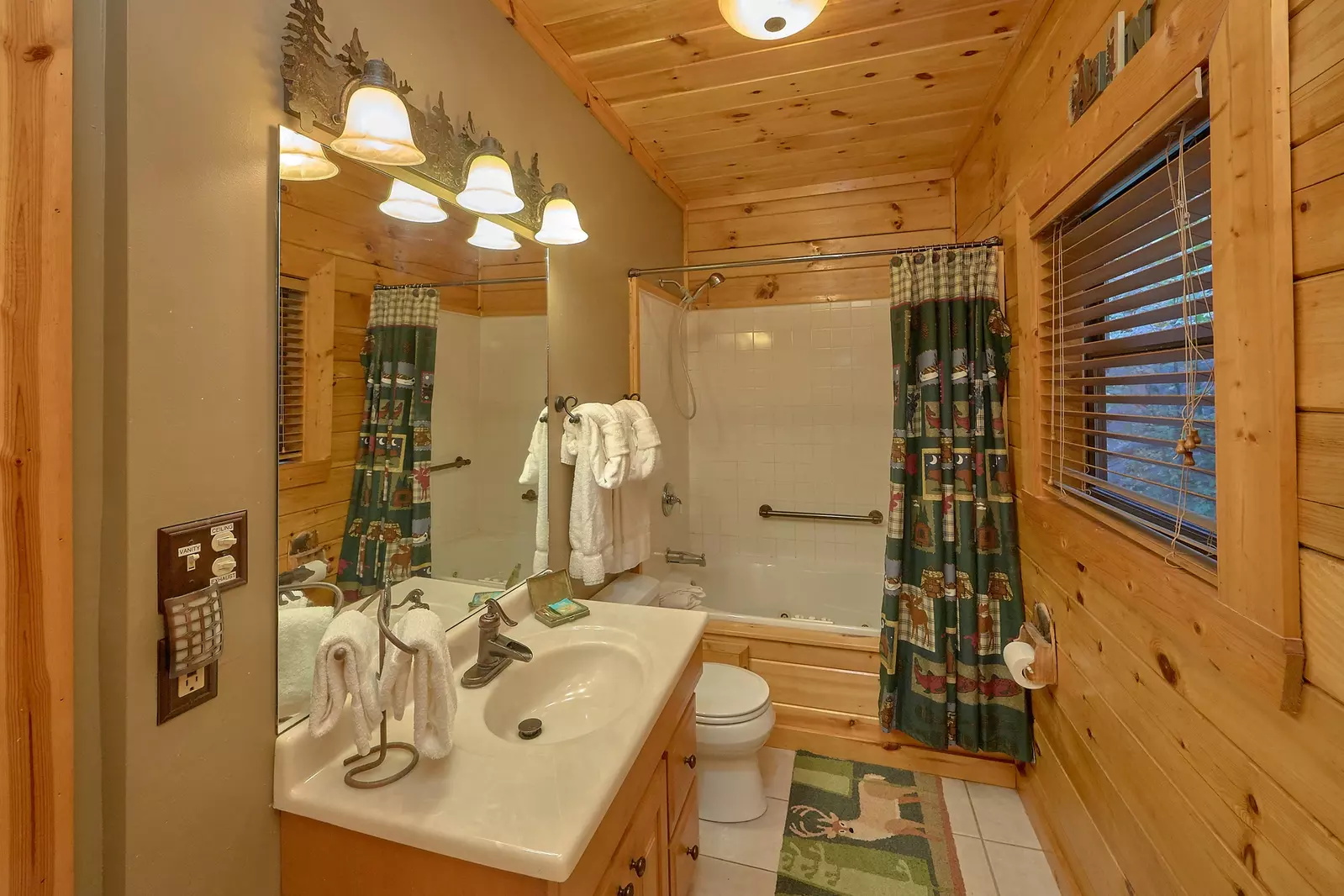 Property image, Interior, of Stonebrook Lodge
