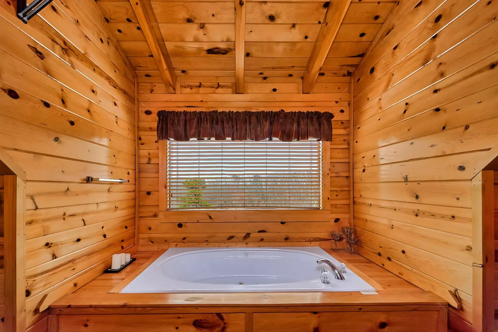 Property image, Interior, of Smoky Ridge View
