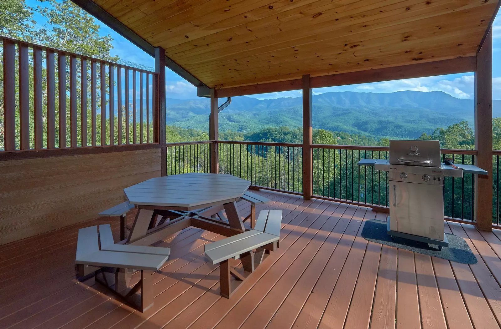 Property image, Interior, of Peak A View