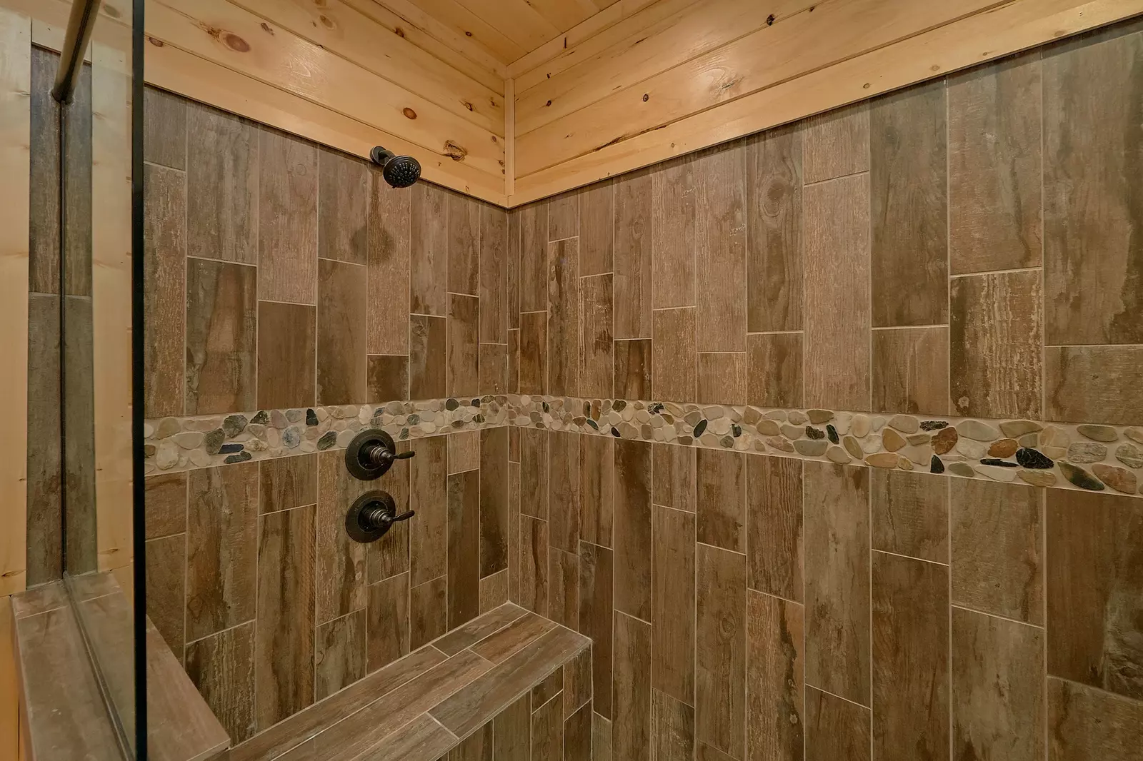 Property image, Interior, of Peak A View