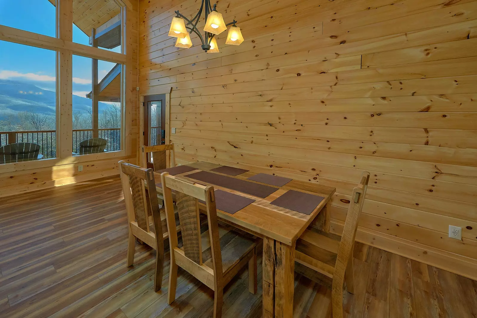 Property image, Interior, of Peak A View