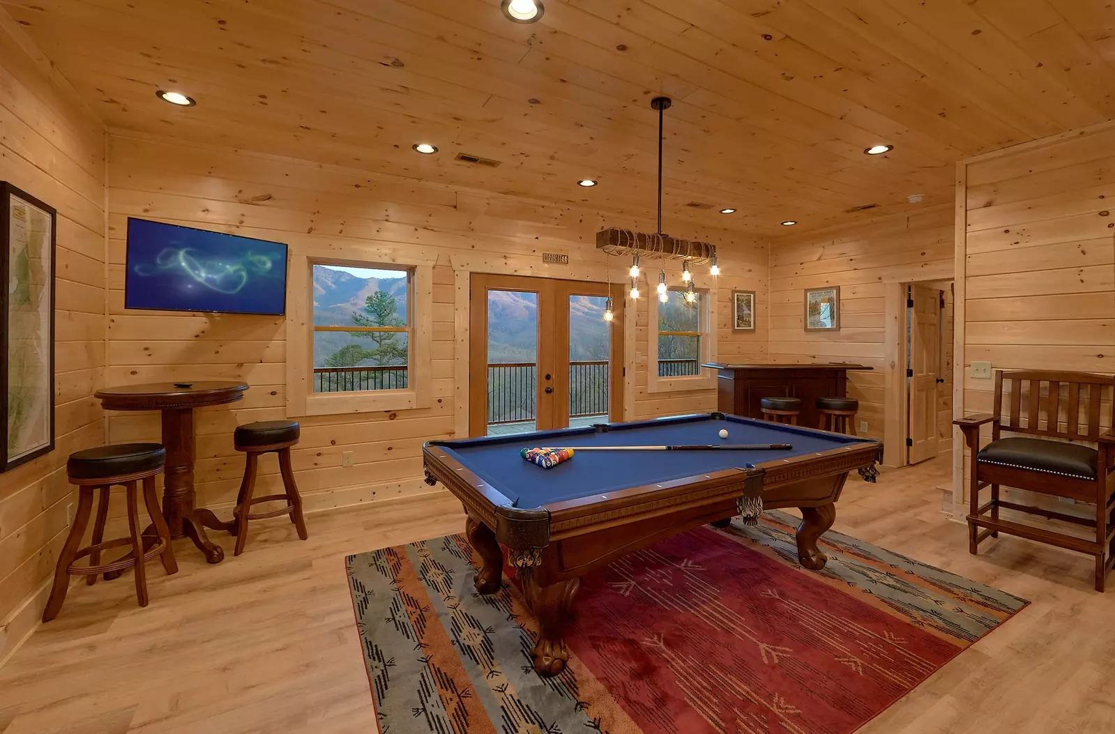 Property image, Interior, of Misty Mountain Adventure Lodge