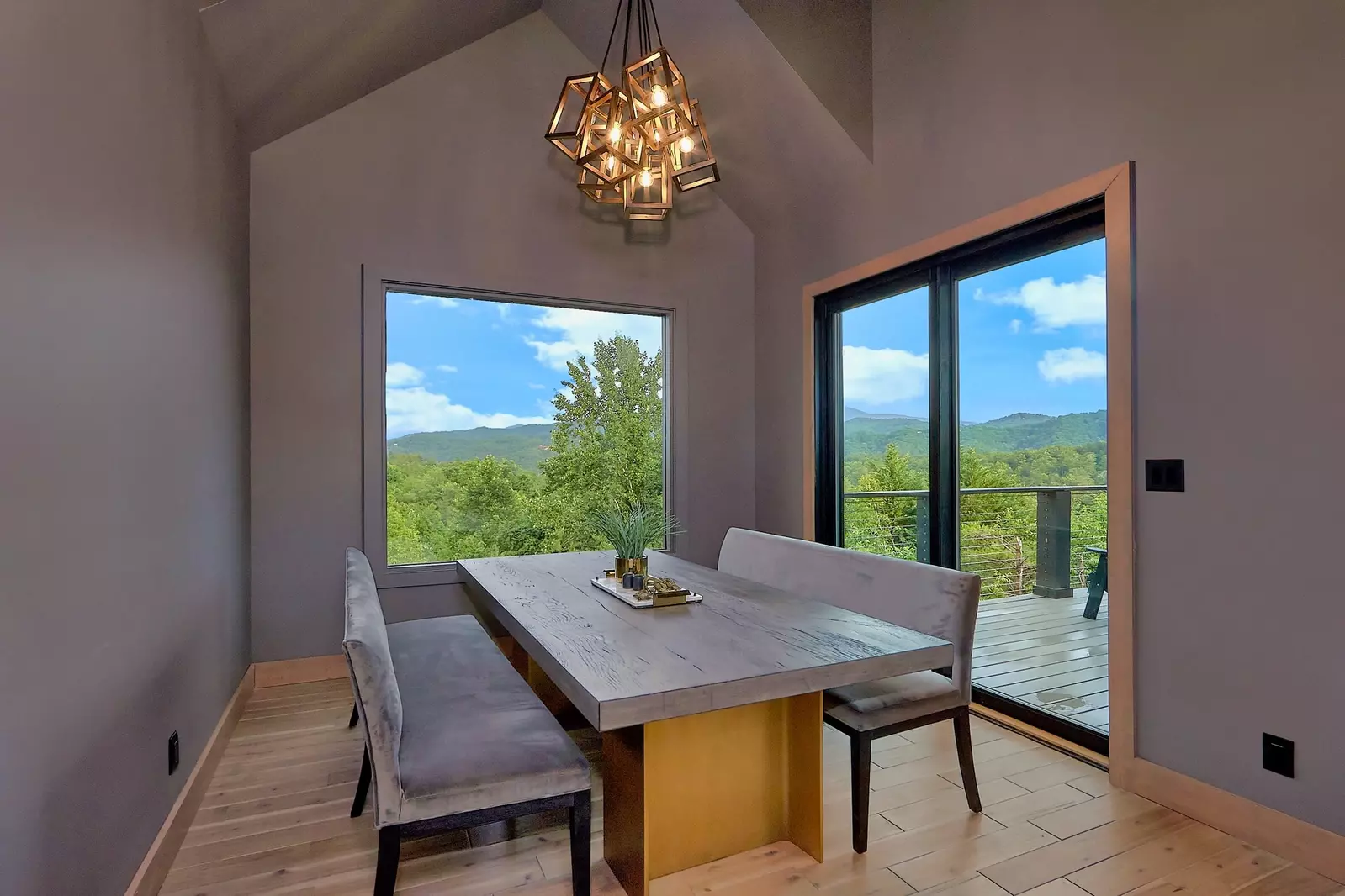 Property image, Interior, of Modern Endless View