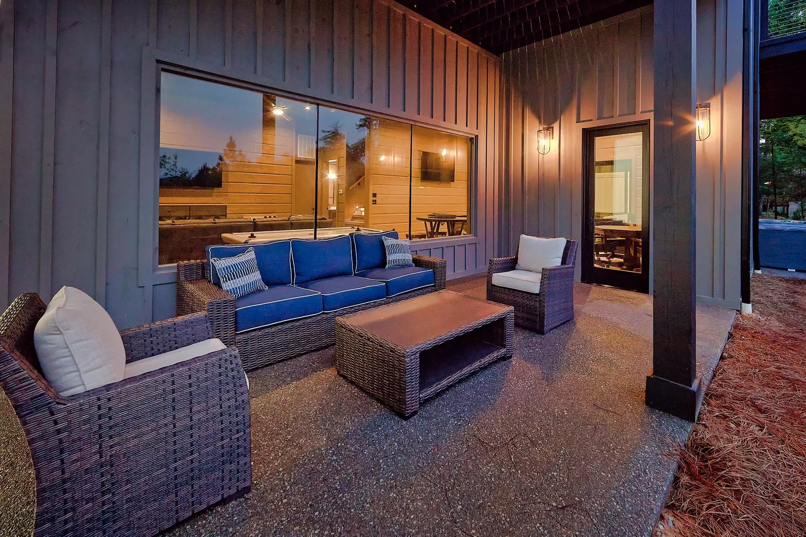 Property image, Interior, of Modern Endless View