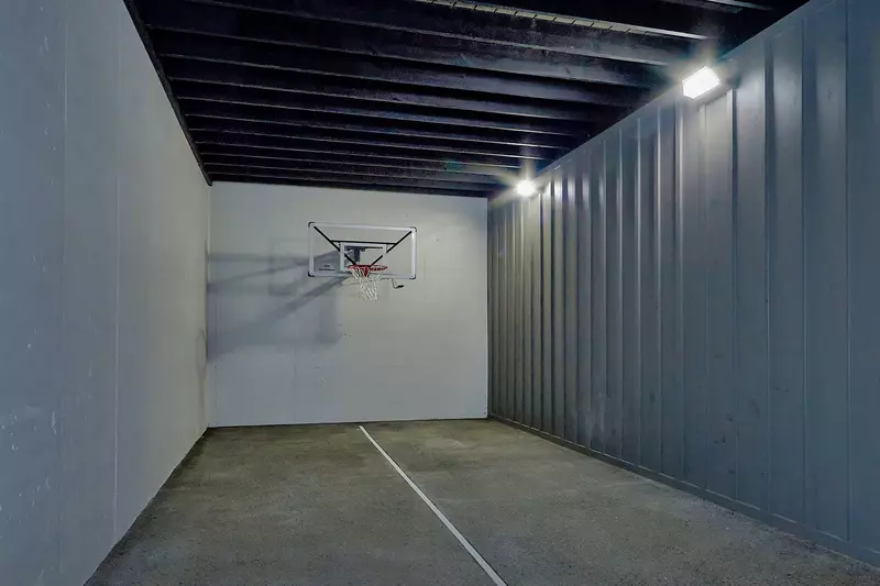 Property image, Interior, of Modern Endless View