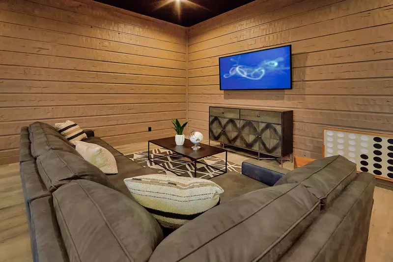 Property image, Interior, of Modern Endless View