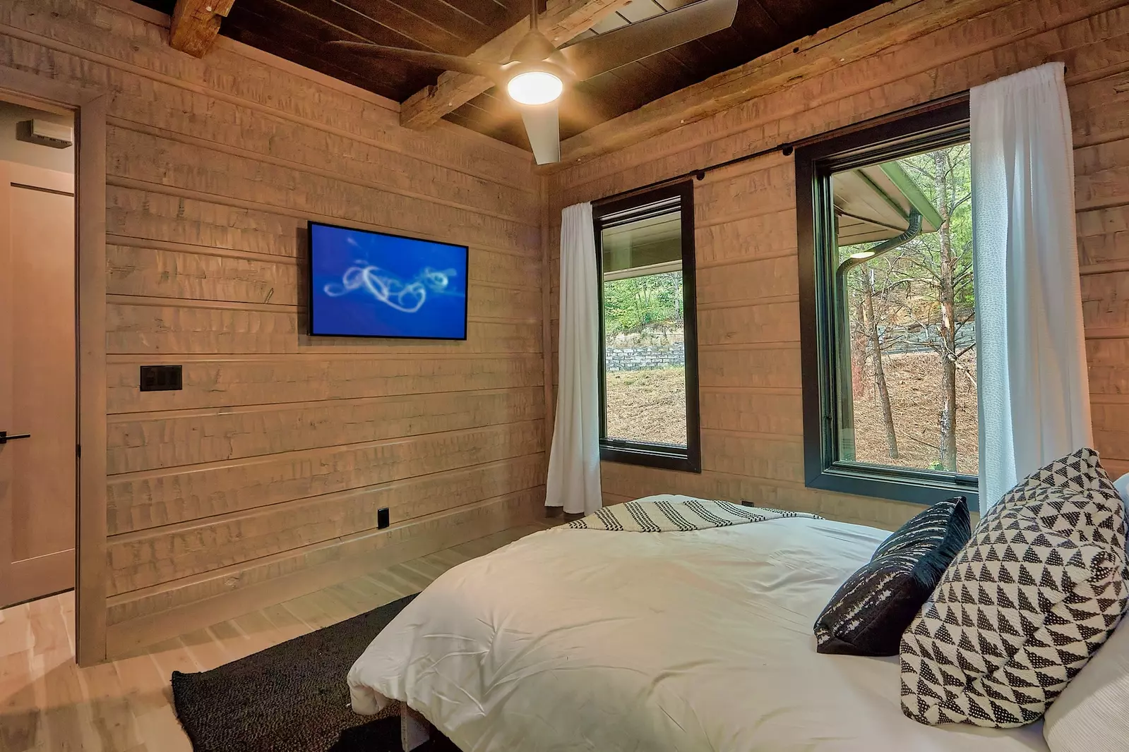 Property image, Interior, of Modern Endless View