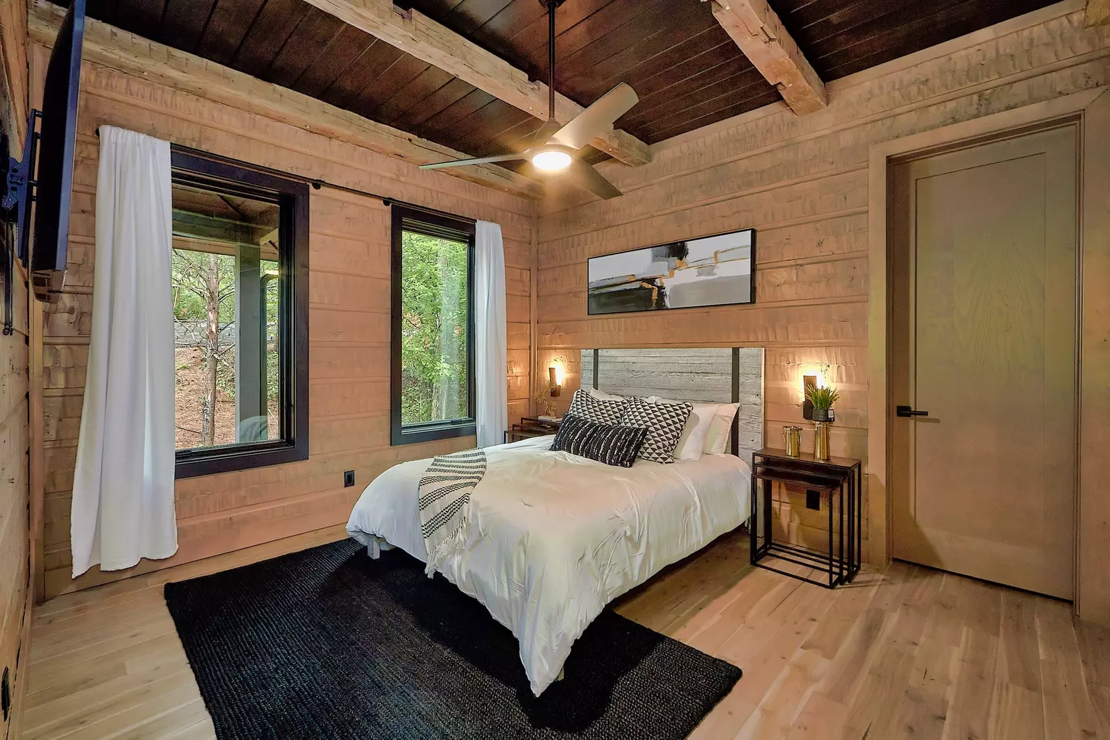 Property image, Interior, of Modern Endless View