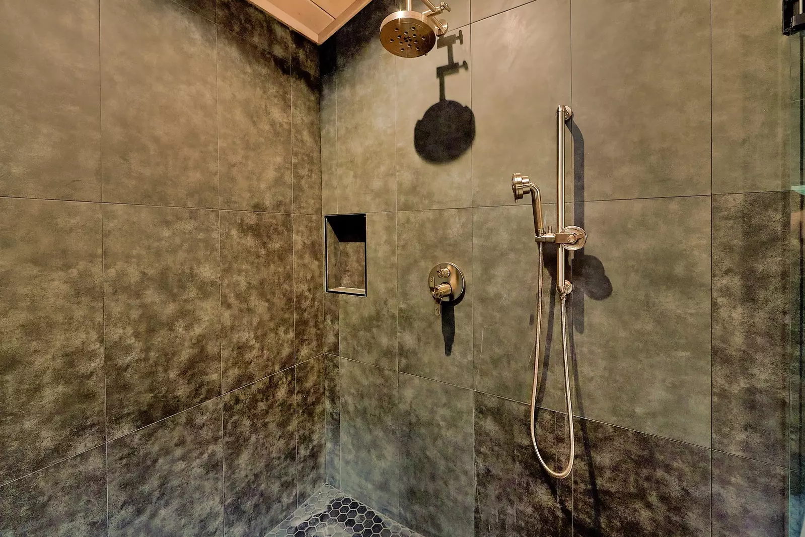 Property image, Interior, of Modern Endless View
