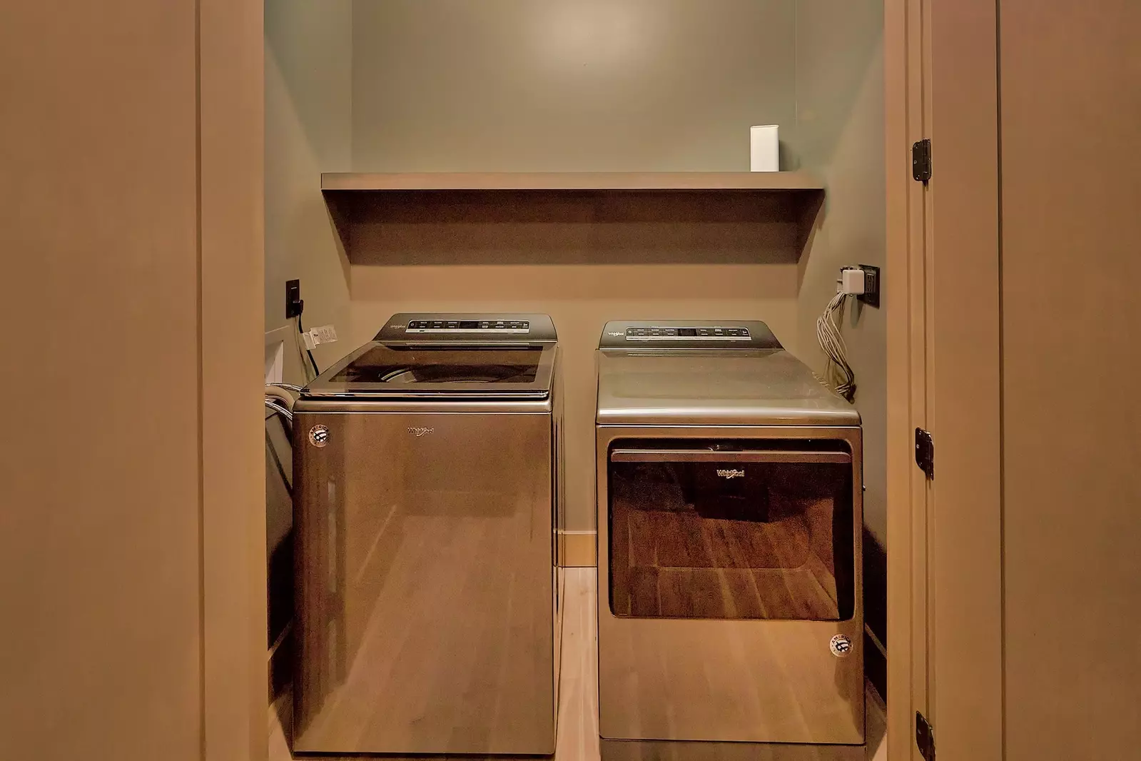 Property image, Interior, of Modern Endless View