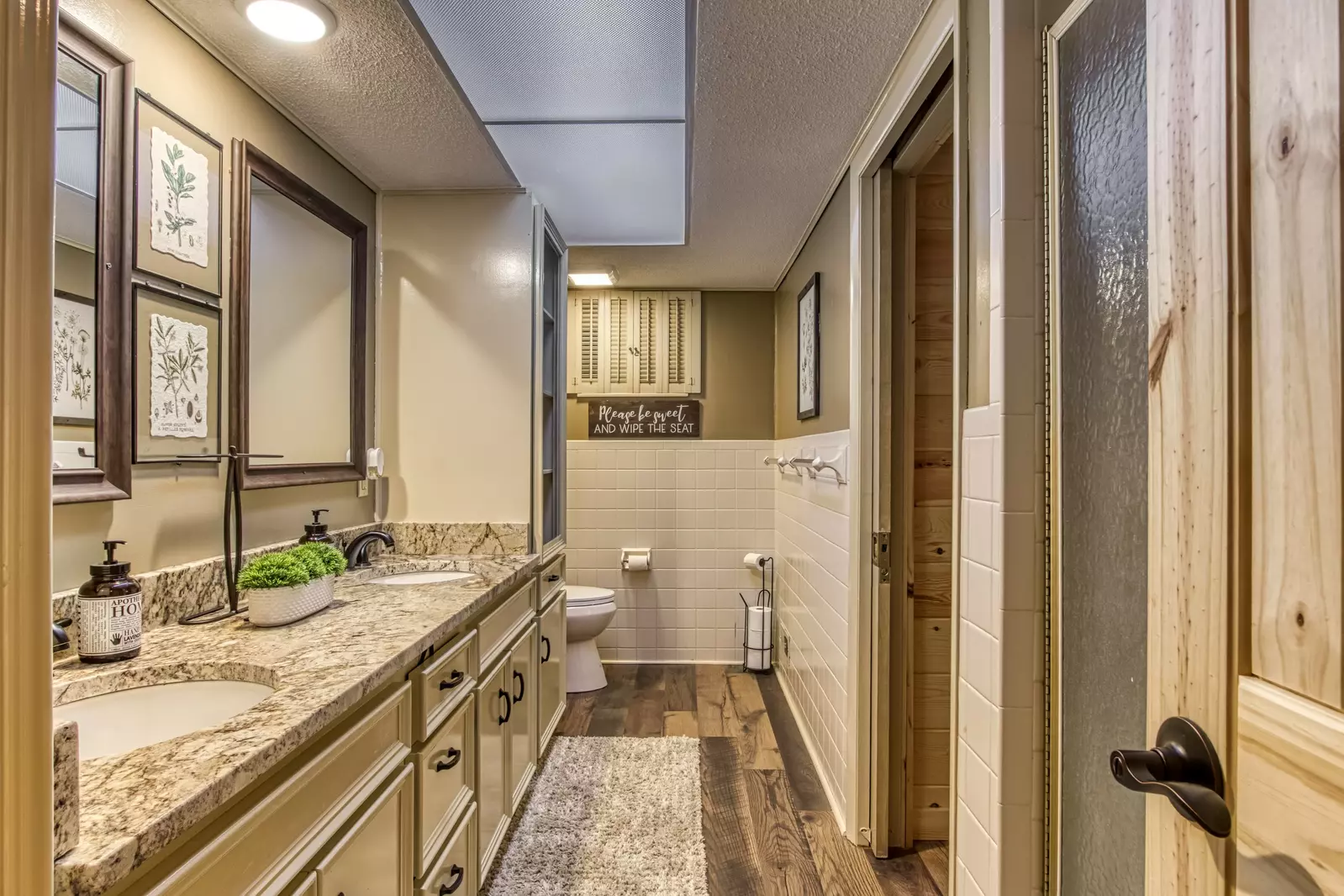 Property image, Interior, of Hawks Ridge