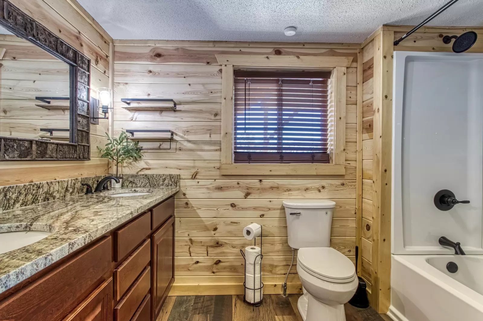 Property image, Interior, of Hawks Ridge