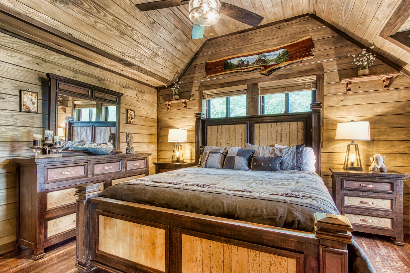 Property image, Interior, of The Lodge At Thunder Mountain
