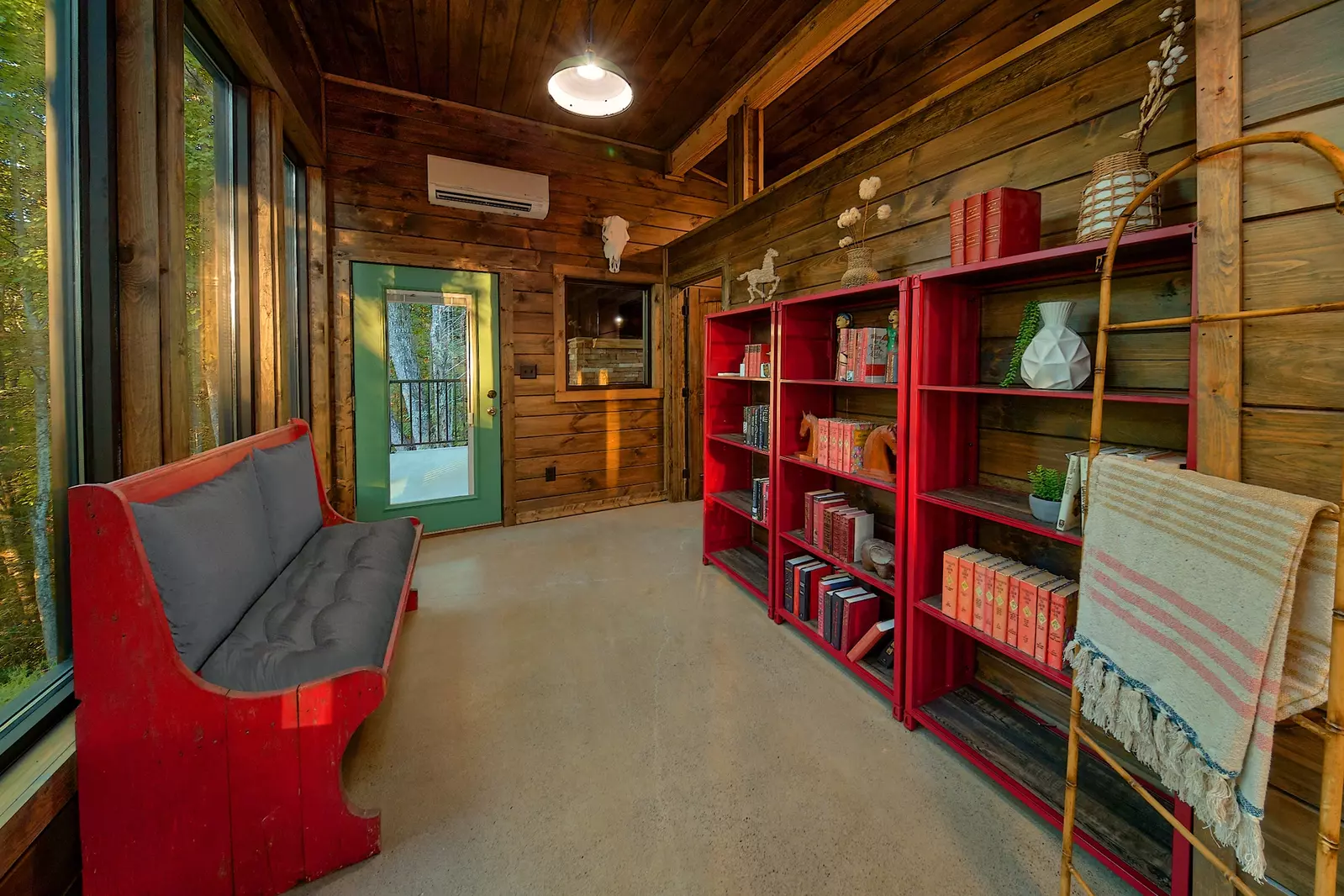 Property image, Interior, of Cadillac Ranch