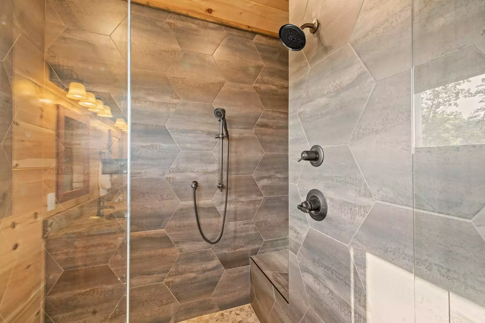 Property image, Interior, of Ace In The Hole