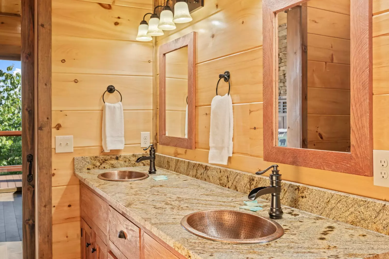 Property image, Interior, of Ace In The Hole