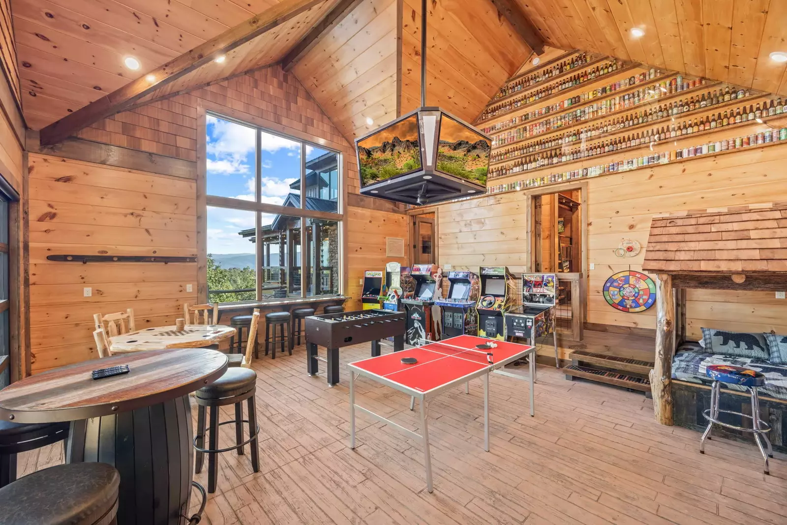 Property image, Interior, of Ace In The Hole