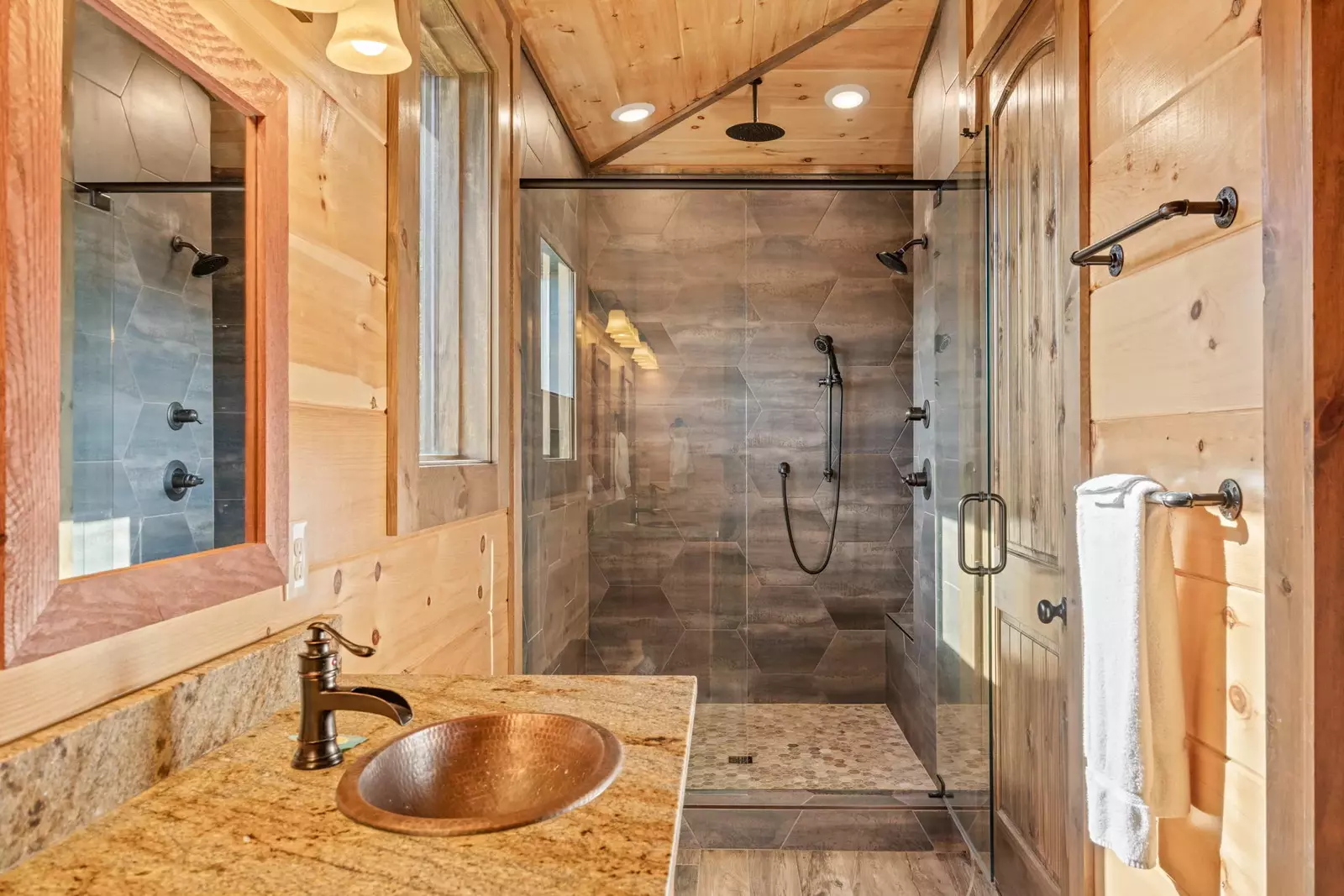 Property image, Interior, of Ace In The Hole