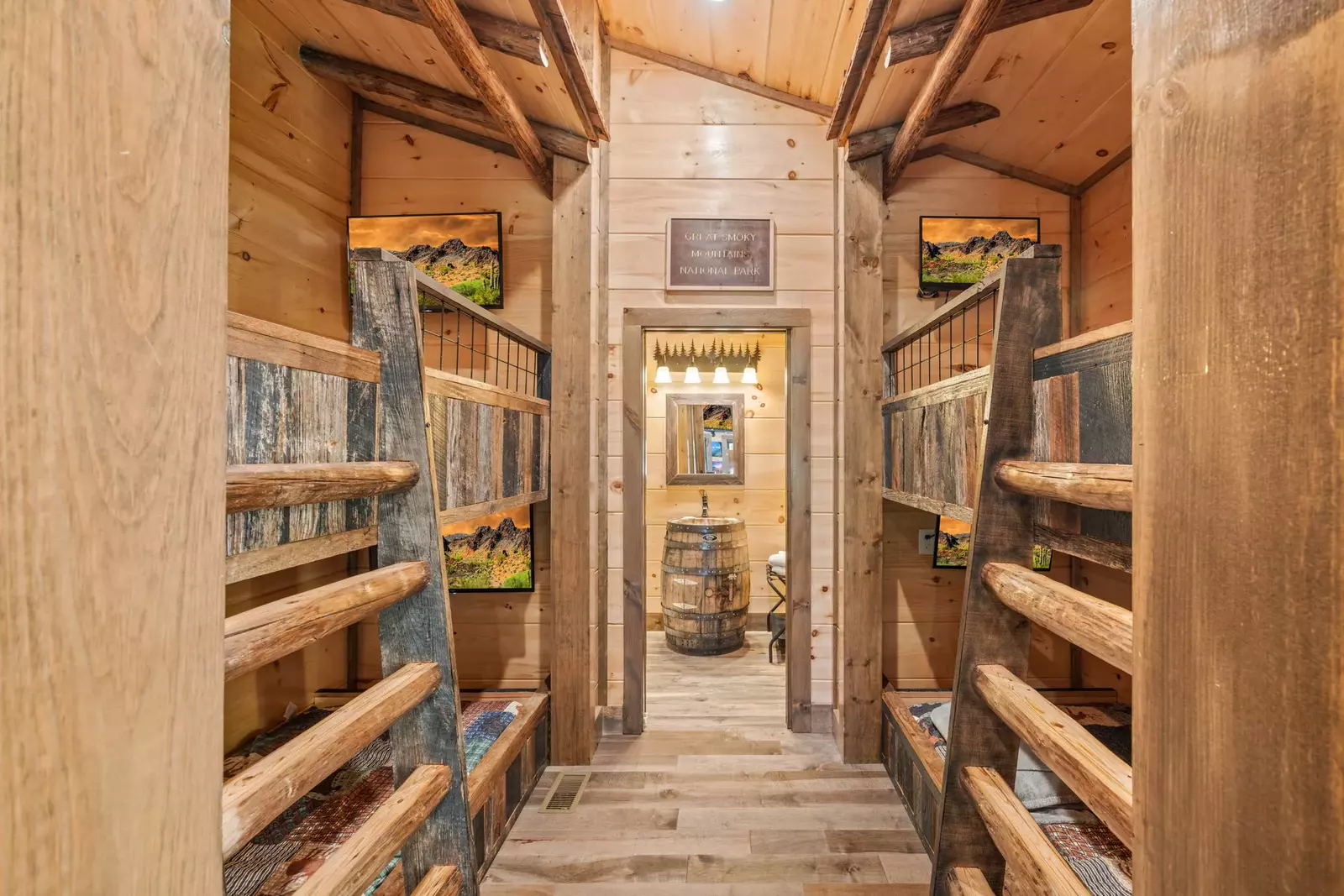 Property image, Interior, of Ace In The Hole