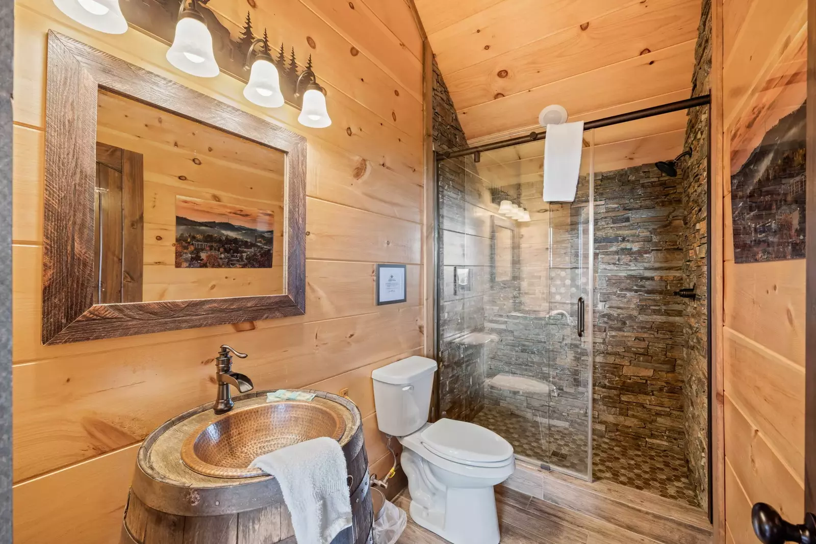 Property image, Interior, of Ace In The Hole